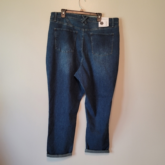 BP High Rise Mom Jean Dark Wash Distressed 18 - Picture 2 of 13